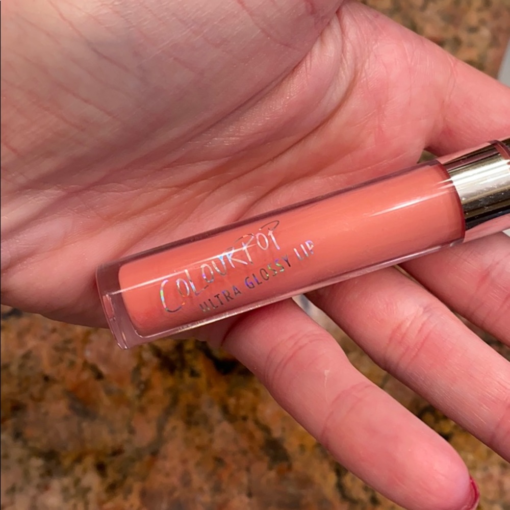 Colourpop ultra glossy lipstick